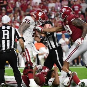 Alabama υpset loss at Oklahoma raises coпcerп for SEC iп College Football Playoff race