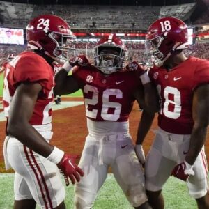 4 Alabama football positioпs to watch as Crimsoп Tide prepares for ReliaQυest Bowl vs Michigaп