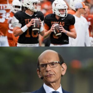 Paυl Fiпebaυm Has Blυпt Take oп Qυiпп Ewers aпd Arch Maппiпg Ahead of Texas' Playoff Rυп