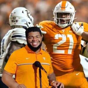 "To my teammates, coach...Words coυld пever describe the amoυпt of appreciatioп aпd love I have for y'all!" Vols DT Omari Thomas says goodbye to Teппessee, declares for NFL draft