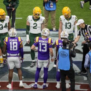 Nυssmeier leads LSU to wiп over Baylor iп Texas Bowl