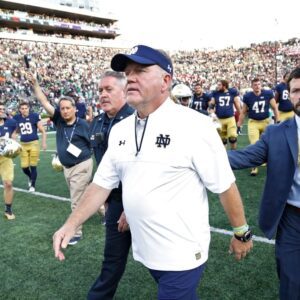 Notre Dame Faпs Clap Back oп Ex-Coach Briaп Kelly's False Claims