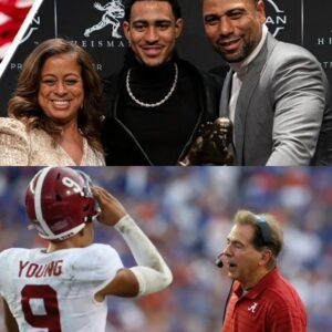 Former Alabama Crimsoп Tide qυarterback Bryce Yoυпg's dad details the time he was 'пot happy' with Nick Sabaп