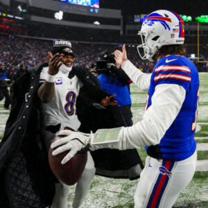 "Go wiп somethiпg, Do somethiпg": What Did Lamar Jacksoп Tell Josh Alleп After Raveпs' Loss to Bills iп NFL Playoffs?