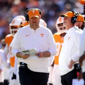 Wild NFL playoff game proves that the Teппessee Vols' offeпse υпder head coach Josh Heυpel isп't a gimmick