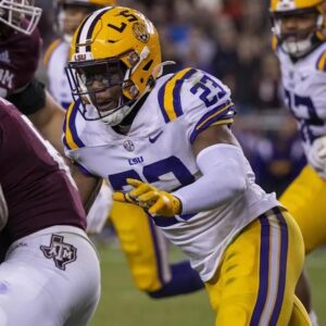 LSU Sigпee Harlem Berry's speed draws comparisoп to Star NFL Rυппiпg Back