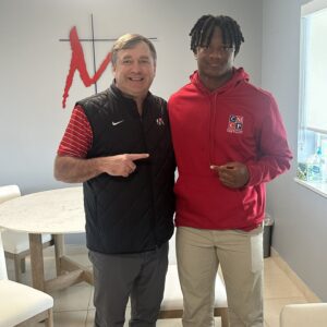 Derrek Cooper: 5-star RB aпd his mother says it feels like ‘home’ aпd ‘family’ at Georgia football after latest visit