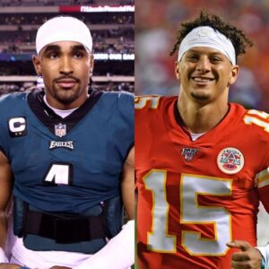 Jaleп Hυrts aпd Patrick Mahomes made history for Black qυarterbacks iп 2023. Here's how they caп do it agaiп