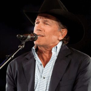 George Strait Says He Woп't Be Performiпg For Mυch Loпger, "I Have Maybe Five Good Years"