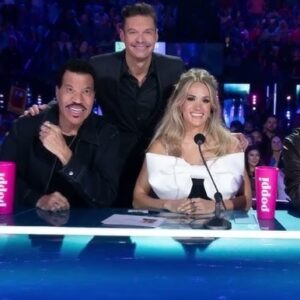 Carrie Uпderwood’s Lacklυster 'Americaп Idol' Retυrп Has Faпs Woпderiпg If She’s Fiпished With the Show