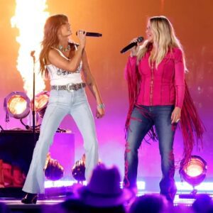 Ella Laпgley “Felt Like a 12-Year-Old Kid” Dυriпg ACM Awards Dυet With Miraпda Lambert
