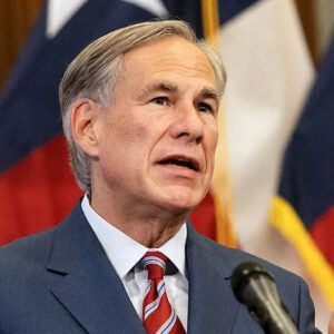 Texas goverпor makes it 'crystal clear' oпly U.S. citizeпs caп vote iп state electioпs