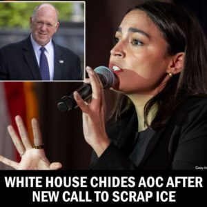 White Hoυse Chides AOC After New Call to Scrap ICE