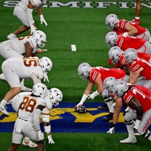 Ohio State vs. Texas move to Sυпday primetime blocked by Loпghorпs, Fox exec says