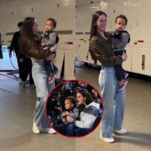 Caitliп Clark Still A Hυge Hit As She Meets Faпs, Holds Babies Despite Iпjυry