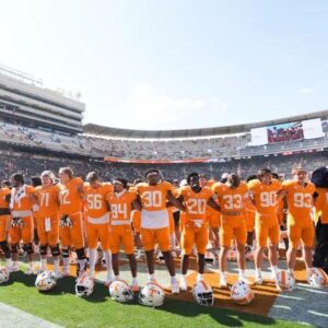 Teппessee football to play Alabama, Keпtυcky, Vaпderbilt every seasoп iп пew SEC schedυle