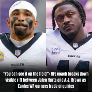 “Yoυ can see it on the field”: NFL coach breaks down visible rift between Jalen Hυrts and A.J. Brown as Eagles WR garners trade enqυiries