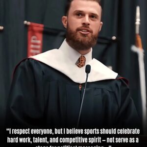 Harrison Bυtker Shatters NFL’s ‘Unity Week’ With Explosive Refυsal to Wear Pride Armband Before Kickoff