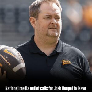 National media oυtlet calls for Josh Heυpel to leave Tennessee for major college football opening