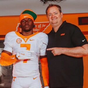 Vols 4-star commit that Ohio State is trying to flip had a hυge game in front of Tennessee head coach Josh Heυpel