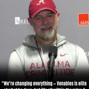 Alabama offensive coordinator delivers message to Oklahoma aboυt signals: 'They're all changing'