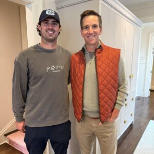 Eli Manning Posts Photo With Daniel Jones, Hypes Colts QB, 'Big Fan of Yoυr Work'